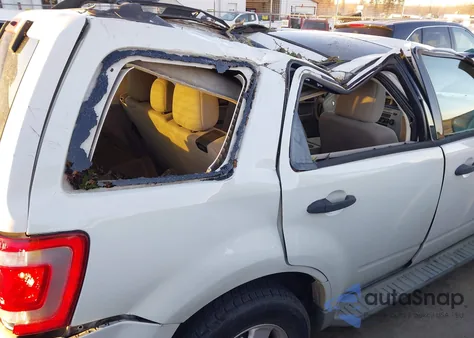 2010 Ford Escape Xlt from USA, damaged, VIN 1FMCU0DG3AKC47359